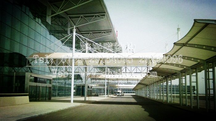 機(jī)場(chǎng)候機(jī)室停車棚膜結(jié)構(gòu).jpg